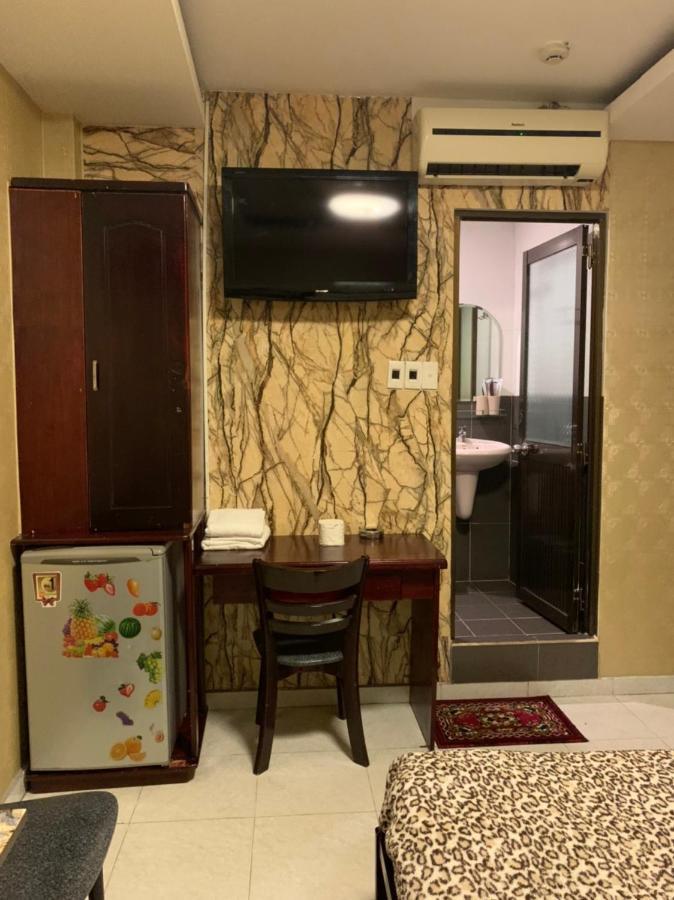 Hoang Yen Nhi Hotel Хошимин Экстерьер фото